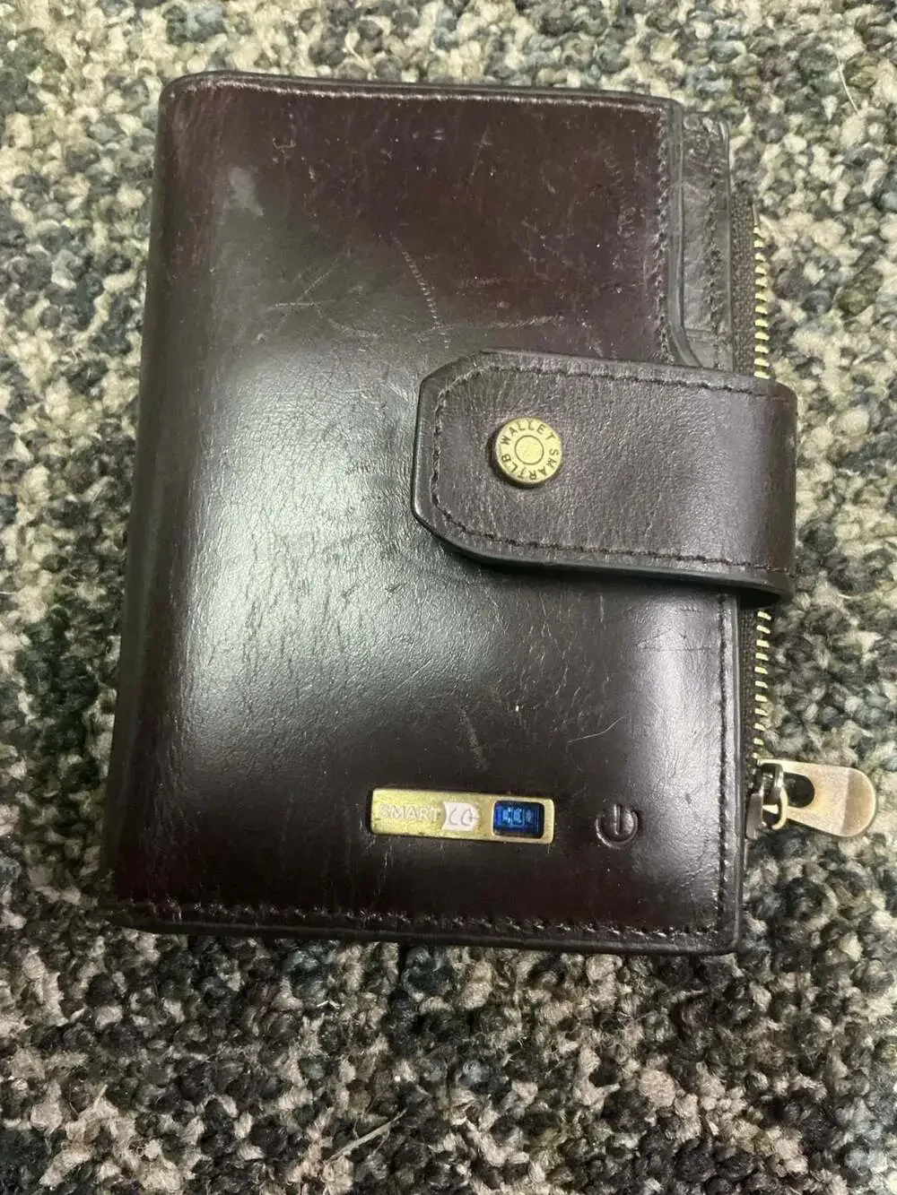 Smart LB Genuine Leather Bifold Anti-Lost Wallet with Bluetooth Tracker